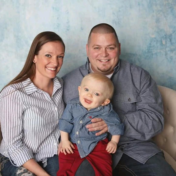 Meet your Posher, Ashley - Picture 1 of 1